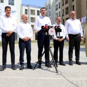 bakan kurum deprem bolgesinde 250 bin konuta ulastik 300 bininci malatyada teslim edilecek QRtz3hhA