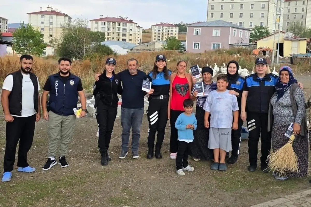 ardahanda dolandiricilik ve siddetle mucadele brosurleri dagitildi qbZYVP4g