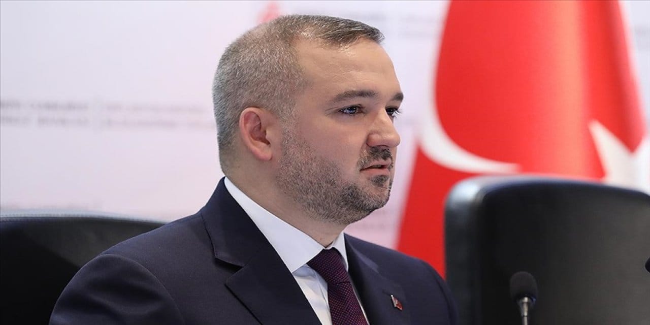 tcmb baskani karahan acikladi ara hedeflerde sapma olursa sikilasma devreye alinacak paUCRrgB