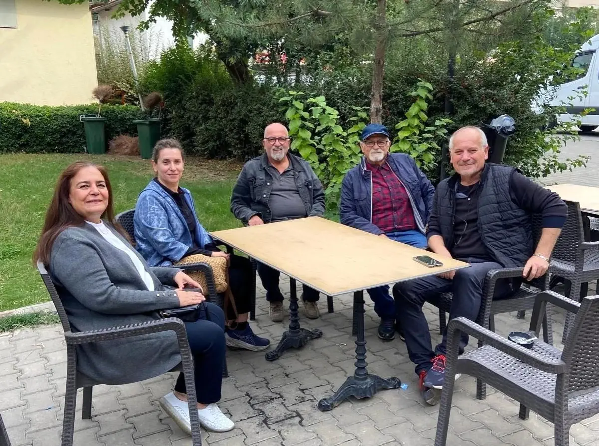 altinordu ilkokulu mezunlari 100 yil icin dernek kuruyor DleQ1krf.jpg