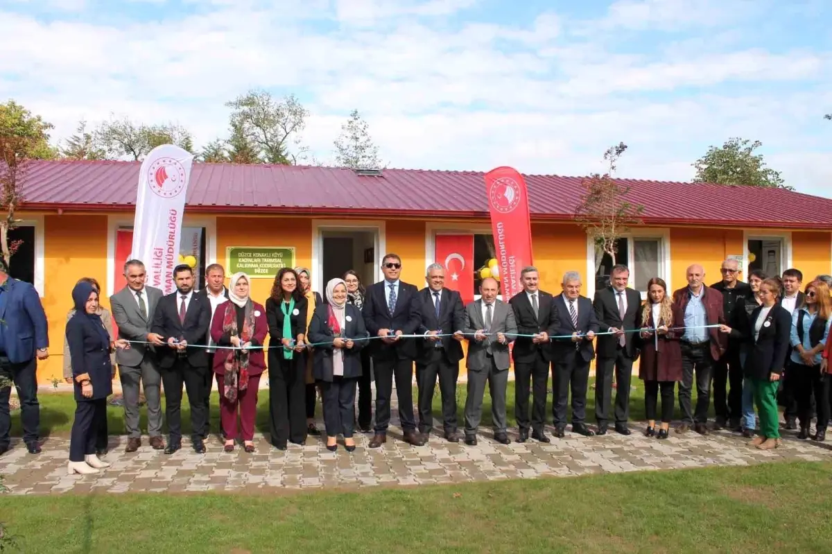 duzcede kadin ureticilerden tarimsal kalkinma kooperatifi acilisi 6h43BNXE.jpg