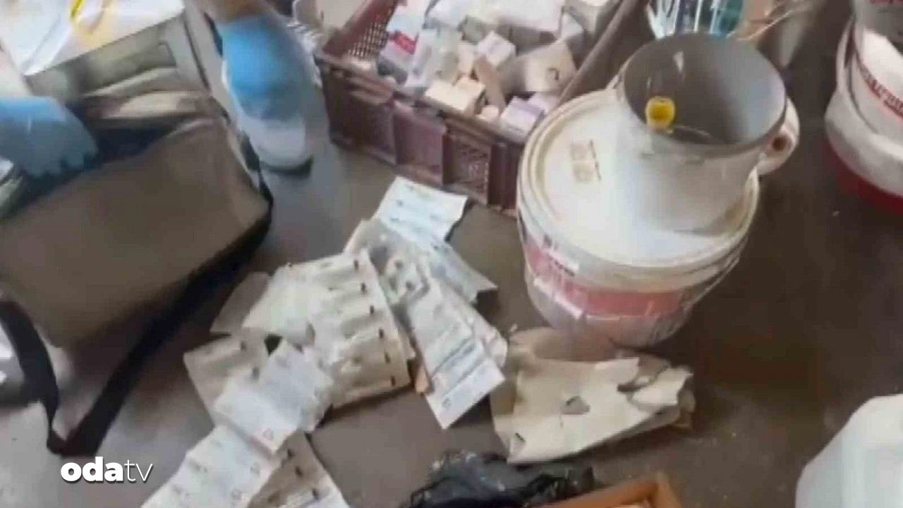 evde ilac fabrikasi gibi uretim H1OcGyef.jpg