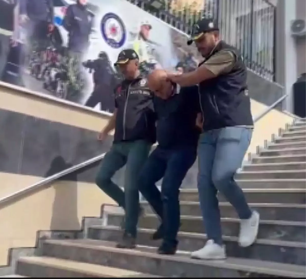 sislide cinayet zanlisi yakalandi bQeMsB39