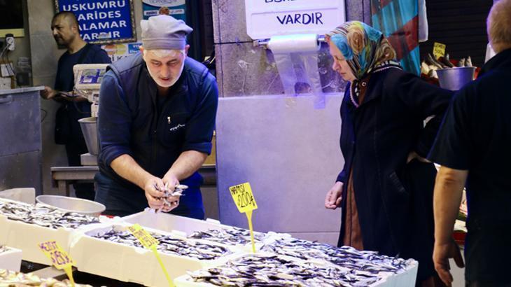 trabzonda hamsinin kilosu 200 tl viNf9SXV