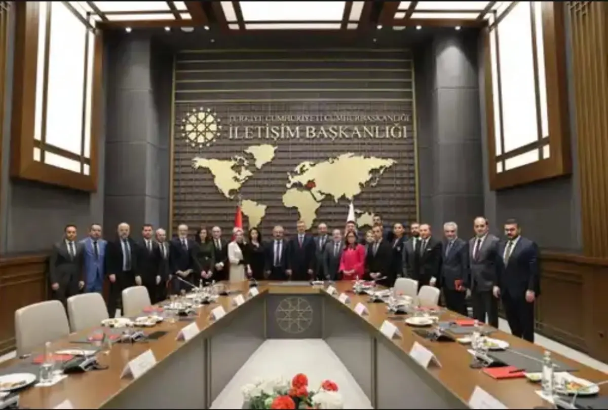 tbf heyeti iletisim baskani durani ziyaret etti kdq6Hp6N.jpg