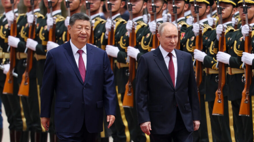 Putin, Çin’de 40 Anlaşma İmzalamaya Hazırlanıyor