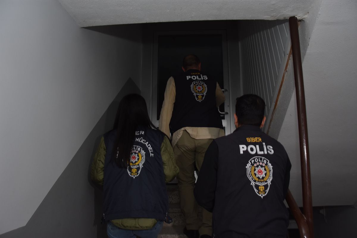 Sanal Dolandırıcılık Operasyonu: 41 Şüpheli Yakalandı